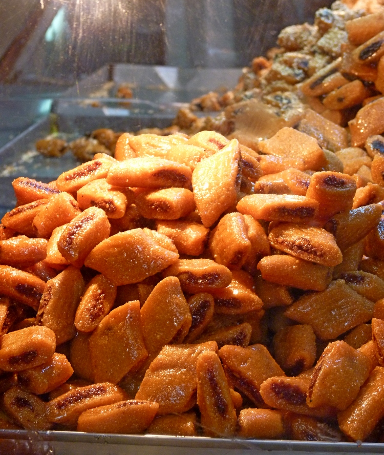 tunisia i makroud tipico dolce street food
