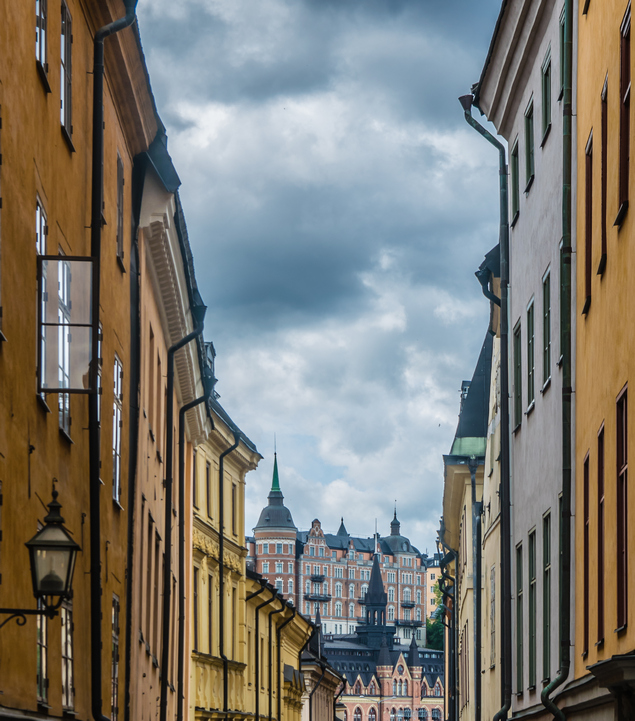 Scorci tra i vicoli e i palazzi del settecento di Gamla Stan