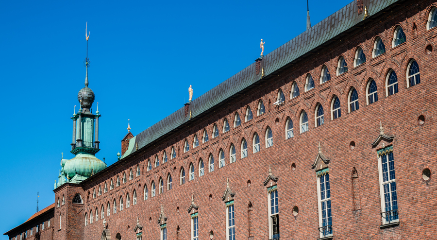 Lo stupendo palazzo del Municipio